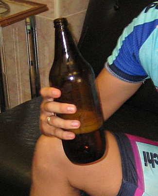 Una litrona de cerveza sin marca.